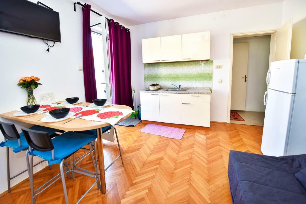 Apartments Villa Milenka Novalja Exteriör bild