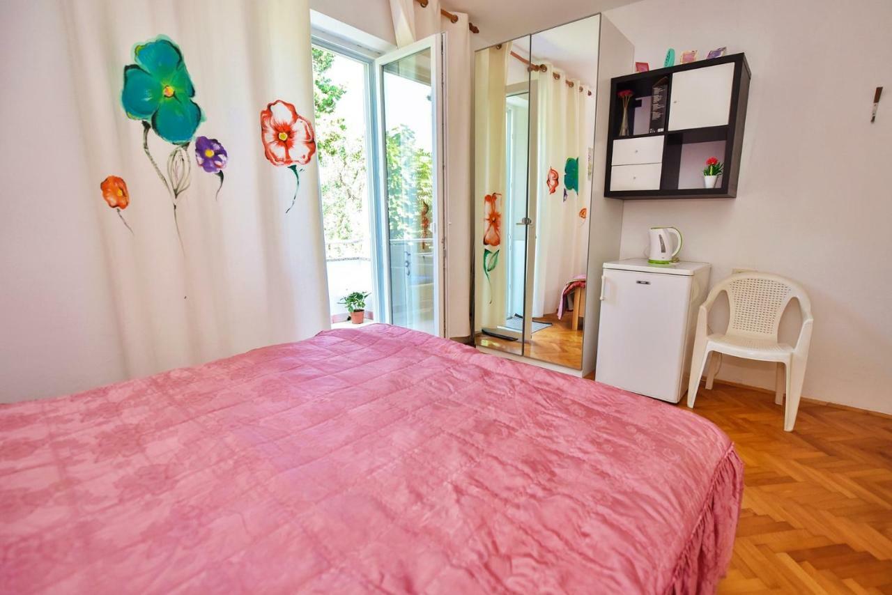 Apartments Villa Milenka Novalja Exteriör bild